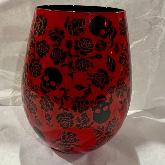 Gorgeous Red & Black Gothic Skulls & Roses Stemless Wine Glass 22oz - Picture 3 of 11